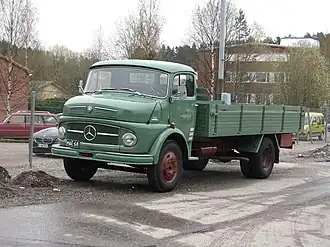 Mercedes-Benz L 710