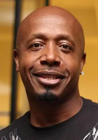 Description de l'image MC Hammer (cropped).jpg.