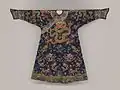 Robe de cour représentant des dragons (Metropolitan Museum of Art).