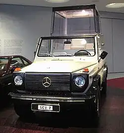 Papamobile Mercedes-Benz 230 G.