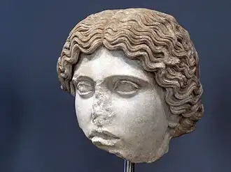 Tête d'Amazone du type Mattei, copie romaine, de la villa Hadriana,