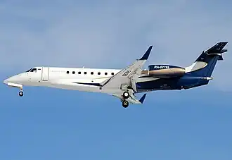 L'Embraer immatriculé RA-02795, l'appareil impliqué, ici photographié en avril 2022.