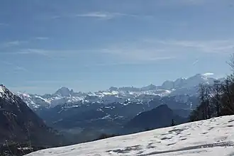 Le mont Blanc face aux Brasses.