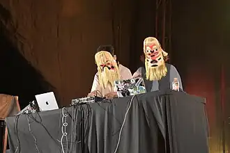 Description de cette image, également commentée ci-après