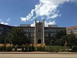 Description de cette image, également commentée ci-après