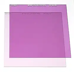 Deux filtres CC (compensateurs de couleurs) magenta
