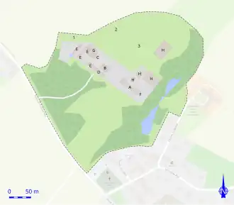 Plan d'un domaine avec localisation de bâtiments et d'éléments d'un parc