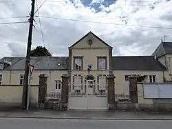 La mairie de Cormainville.