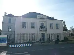 L'hôtel de ville de Pouancé.