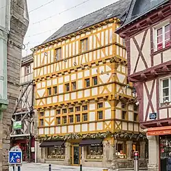 32, rue des Chanoines