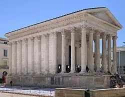 La Maison carrée.