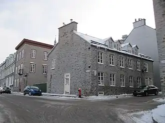 Description de cette image, également commentée ci-après