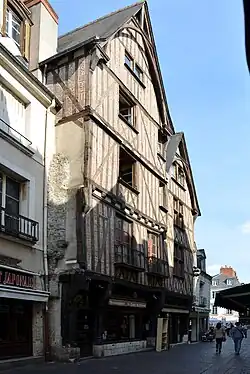 5 rue du Grand-Marché, maison XVe s.