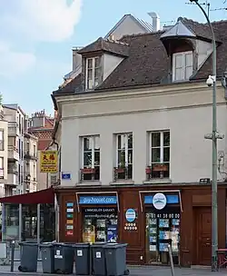Photographie en couleur d'une maison.