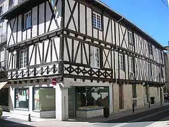 Ancienne demeure à colombages.