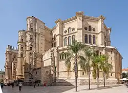 L'abside, vue extérieure.