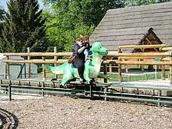 Dino-galopant à Parc Dino-Zoo