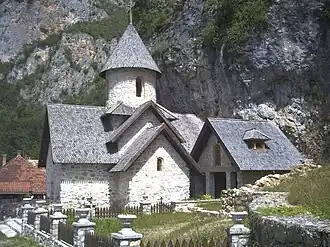 Le monastère de Kumanica (XIIIe&nbsp;siècle, Serbie).