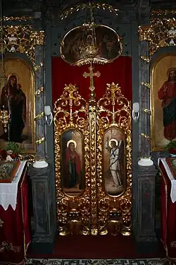 Détail des « portes royales ».