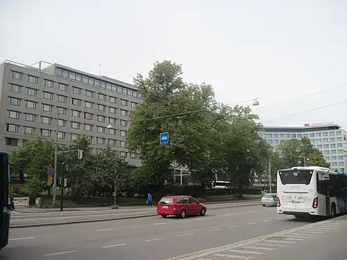 Les hôtels Scandic Continental et Crowne Plaza sur Mannerheimintie.