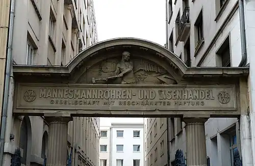 Portail du numéro 25.