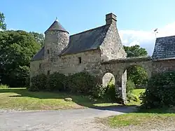 Le manoir de Gollodic, façade extérieure.