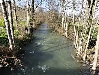 Au Vieux Bourg de Boulazac, en période de fortes eaux.