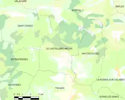 Carte élémentaire montrant les limites de la commune, les communes voisines, les zones de végétation et les routes