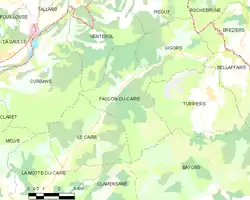 Carte élémentaire montrant les limites de la commune, les communes voisines, les zones de végétation et les routes