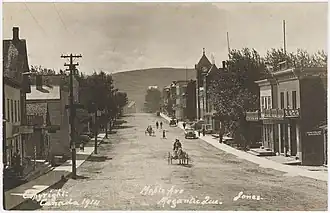 Avenue Maple, Megantic, carte postale, vers 1914.
