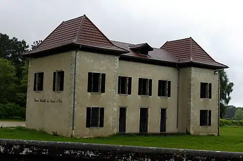 Le centre d'accueil du marais d'Orx.