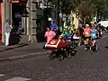 Coureurs déguisés en Mario et Luigi.