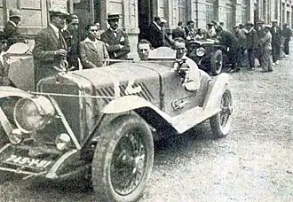Marcel Lehoux (G) et Maurice Rost (D), vainqueurs des 12 Heures du Grand Prix de Guipuzcoa Tourisme en 1927 sur Georges Irat 11CV.