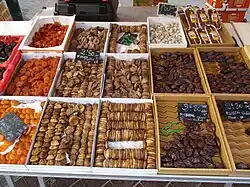 Fruits séchés du marché de Nice