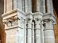 Bas-côté sud, 3e&nbsp;travée, chapiteaux au nord-est.