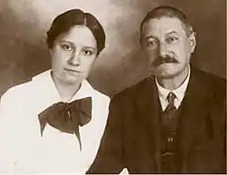 Maria Oliva et son père Giuseppe Bonaldo quelques jours avant son entrée au couvent