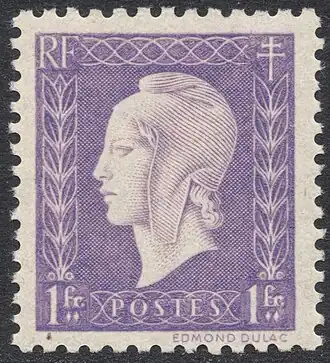 Photographie d'un timbre postal imprimé en lilas sur papier blanc.