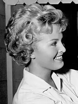 Description de l'image Marianne Gaba 77 Sunset Strip 1960 (cropped).jpg.