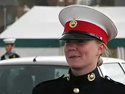 Exemple brillant d'insigne de casquette d'autres grades. Cet exemple est également porté par les Royal Marines Cadets.