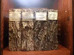 Quatre volumes modernes semblables aux exemplaires de Schildbach