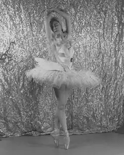Alicia Markova en costume de La Mort du cygne, 1948.