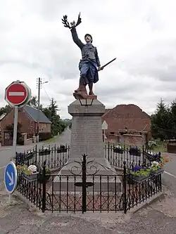 Monument aux morts à Marly.