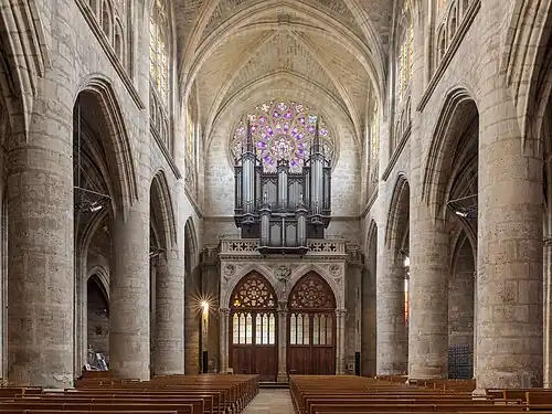 La nef vue depuis le chœur