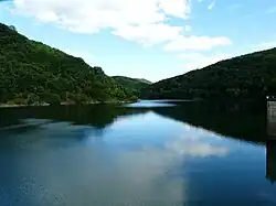 La retenue juste en amont du barrage.