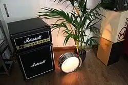 Mini-réfrigérateur.