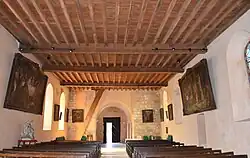 La nef côté porche.