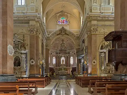 Intérieur de la basilique.