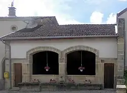 Lavoir sur la Grande rue.