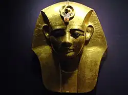 Masque du sarcophage doré d'Amenemopet
