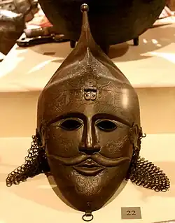 Heaume d'un guerrier médiéval de l'Azerbaïdjan